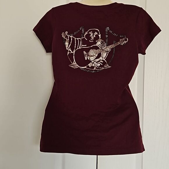 True Religion Women's Rhinestones Short Sleeves T-Shirt XS Burgundy - Picture 3 of 16